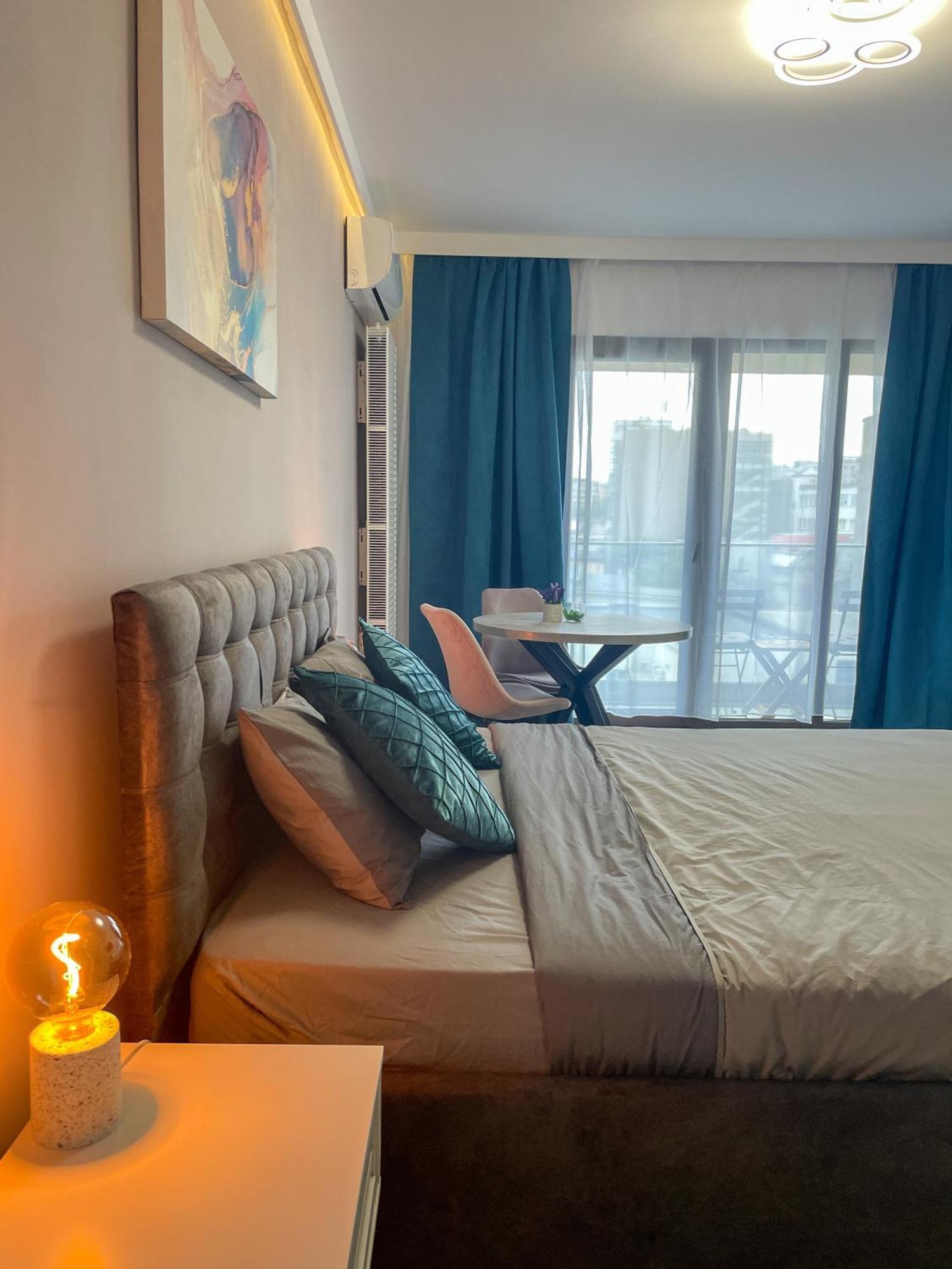 One Fancy Studio Bukarest Eksteriør billede